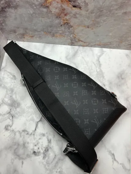 Сумка-слинг Louis Vuitton Duo канва Taigarama