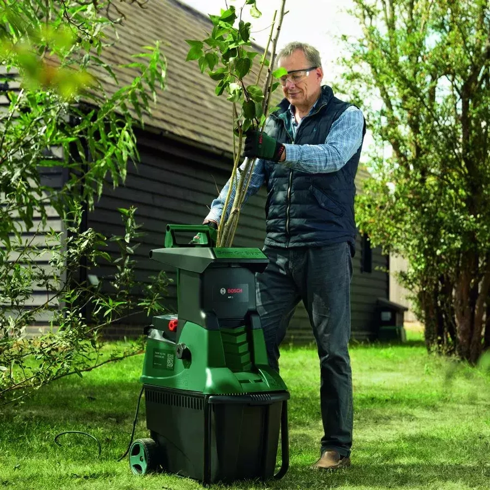Садовый измельчитель Bosch AXT 25 D (0600803100)
