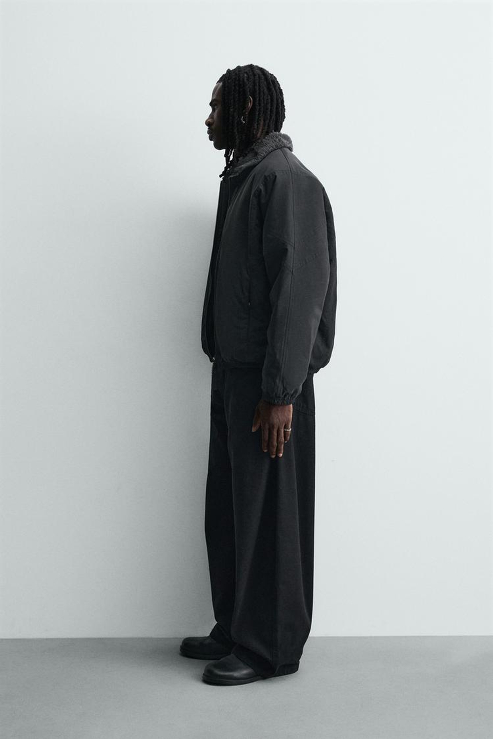 ZARA КОМБИНИРОВАННАЯ КУРТКА ИЗ ВЫСОКОТЕХНОЛОГИЧНОЙ ТКАНИ, ЧЕРНЫЙ