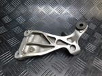 Подножка пассажирская правая Suzuki GSX1300R Hayabusa 99-2007 (с кронштейном)