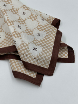 Платок бежевый с сердечками Celine