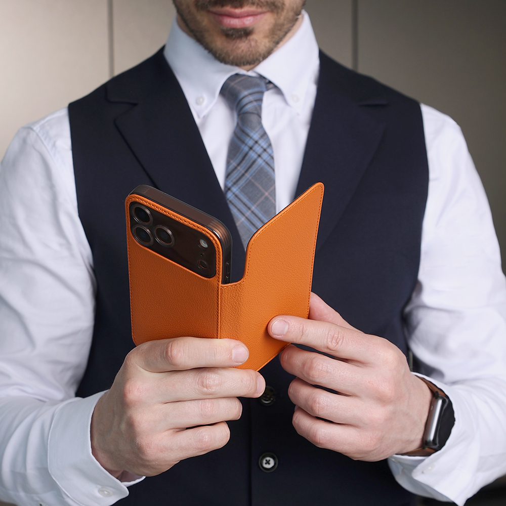 Чехол для iPhone 17 Pro Benoit Коза Оранжевый