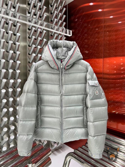 Пуховик Moncler