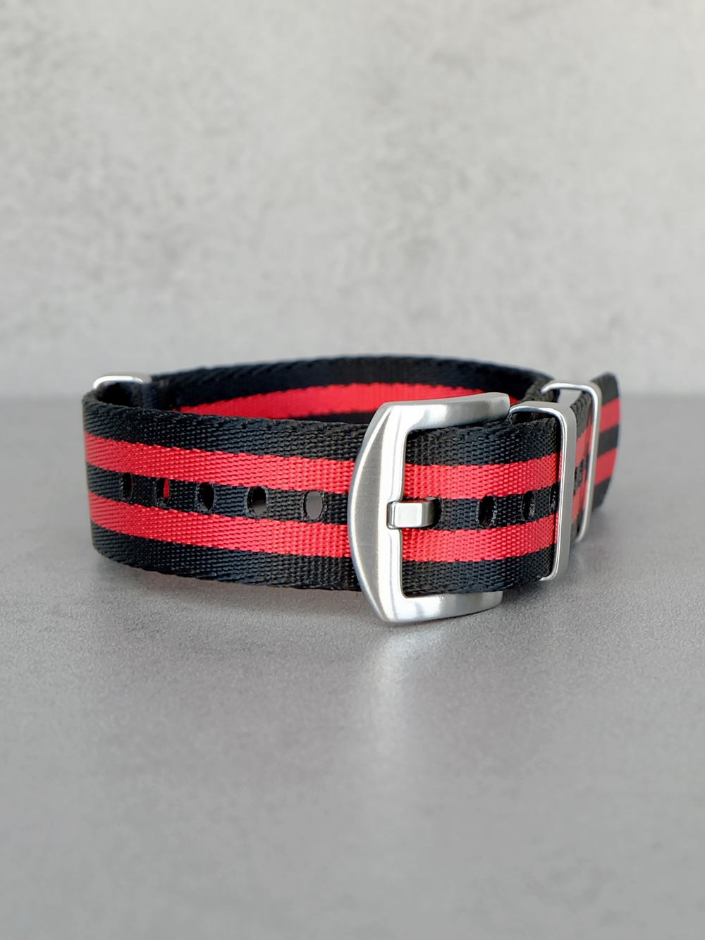 Nato Strap Premium - нейлоновый ремешок для часов