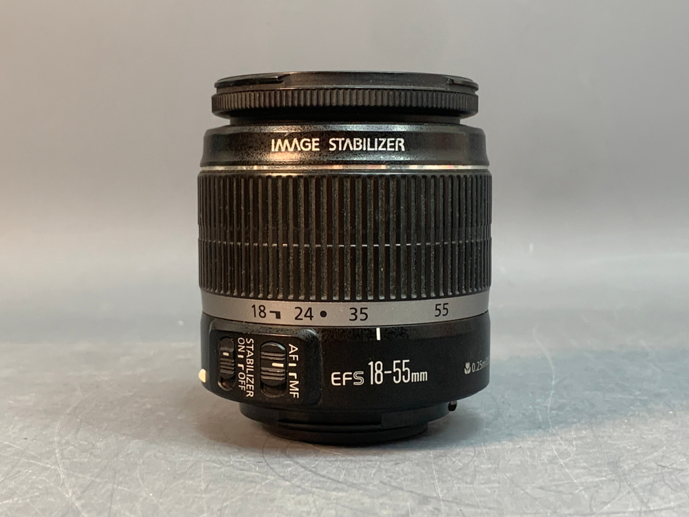 Canon 450D kit 18-55mm 3.5-5.6 IS 19.800 кадров с дефектом