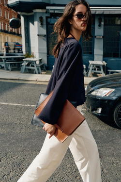 ZARA КОЖАНЫЙ ЧЕХОЛ ДЛЯ IPAD, КОРИЧНЕВЫЙ