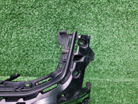 Решетка переднего бампера Land Cruiser 300 (21-нв)