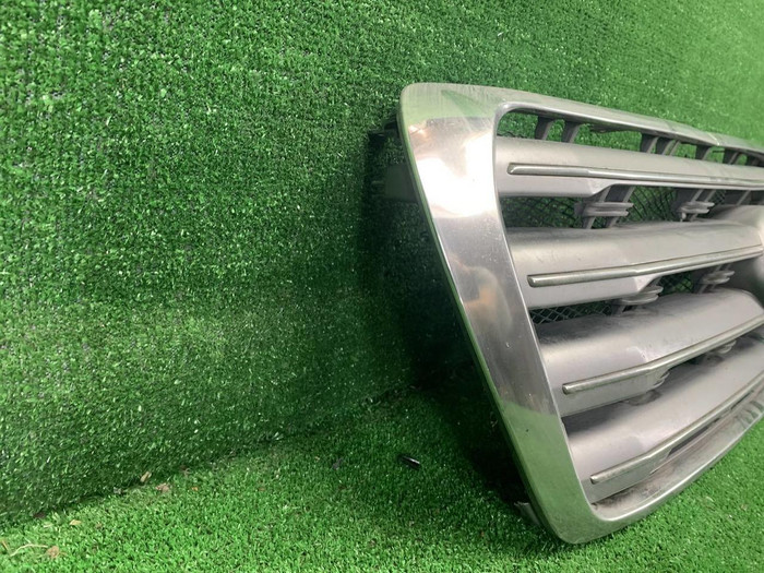 Решетка радиатора Toyota Land Cruiser 200 (2007-2012)