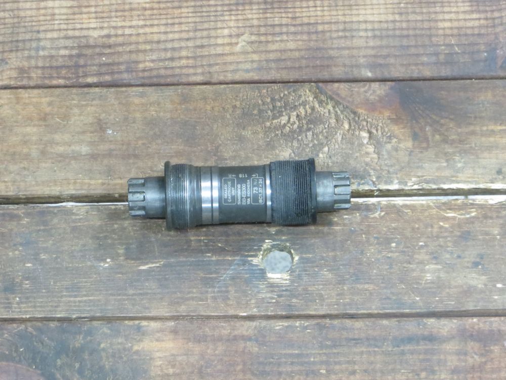 Каретка Shimano BB-UN100 68х122.5