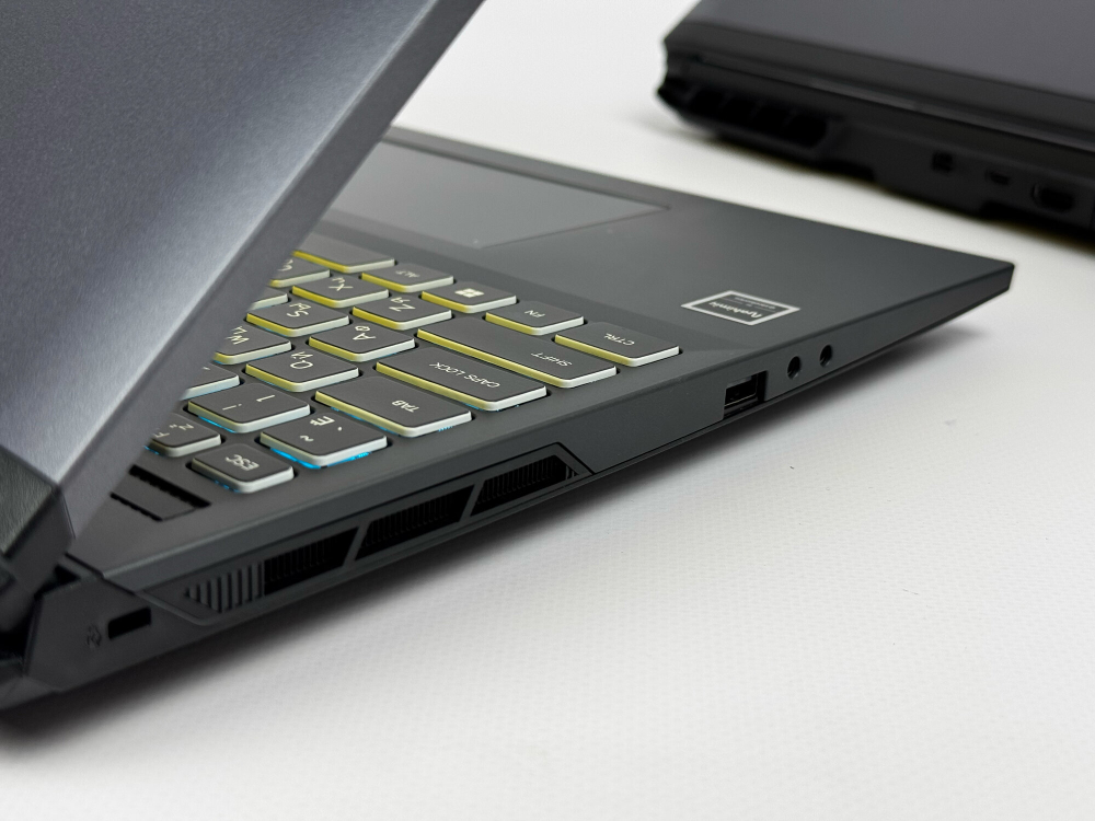 Игровой ноутбук Mechrevo Intel Core i7-12800HX / RTX 4070 8GB / 16GB / 1TB / 2.5K / 165Hz / Win11 / Русско-Английская клавиатура