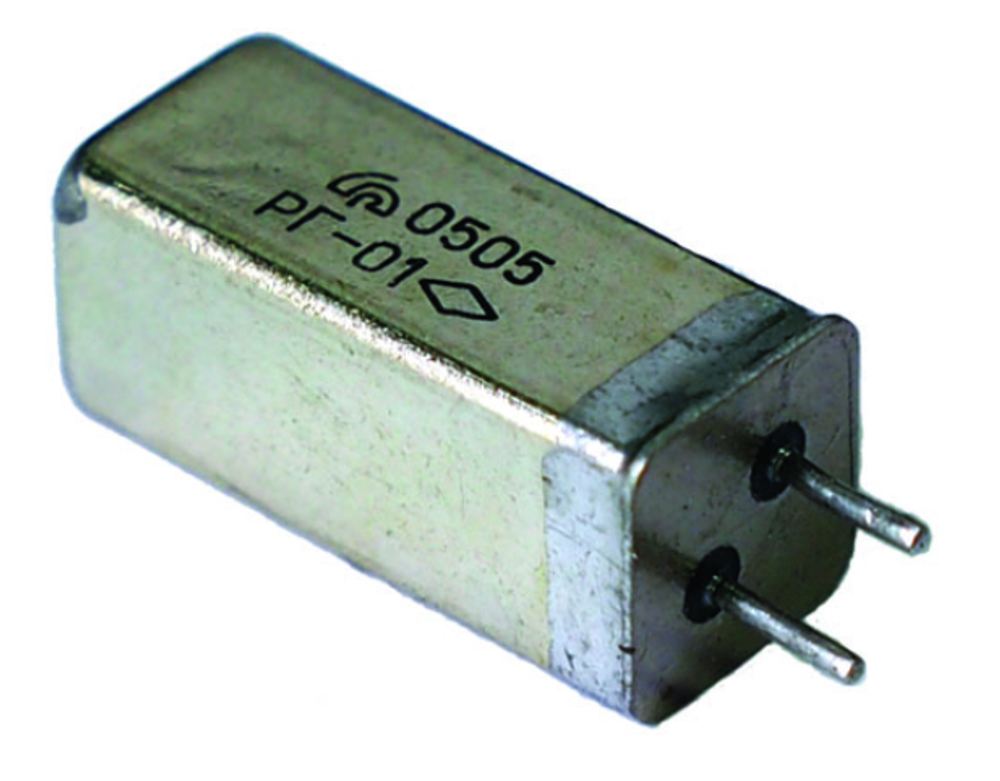 Кварц 216 кГц РГ02 (28х11х11 мм).