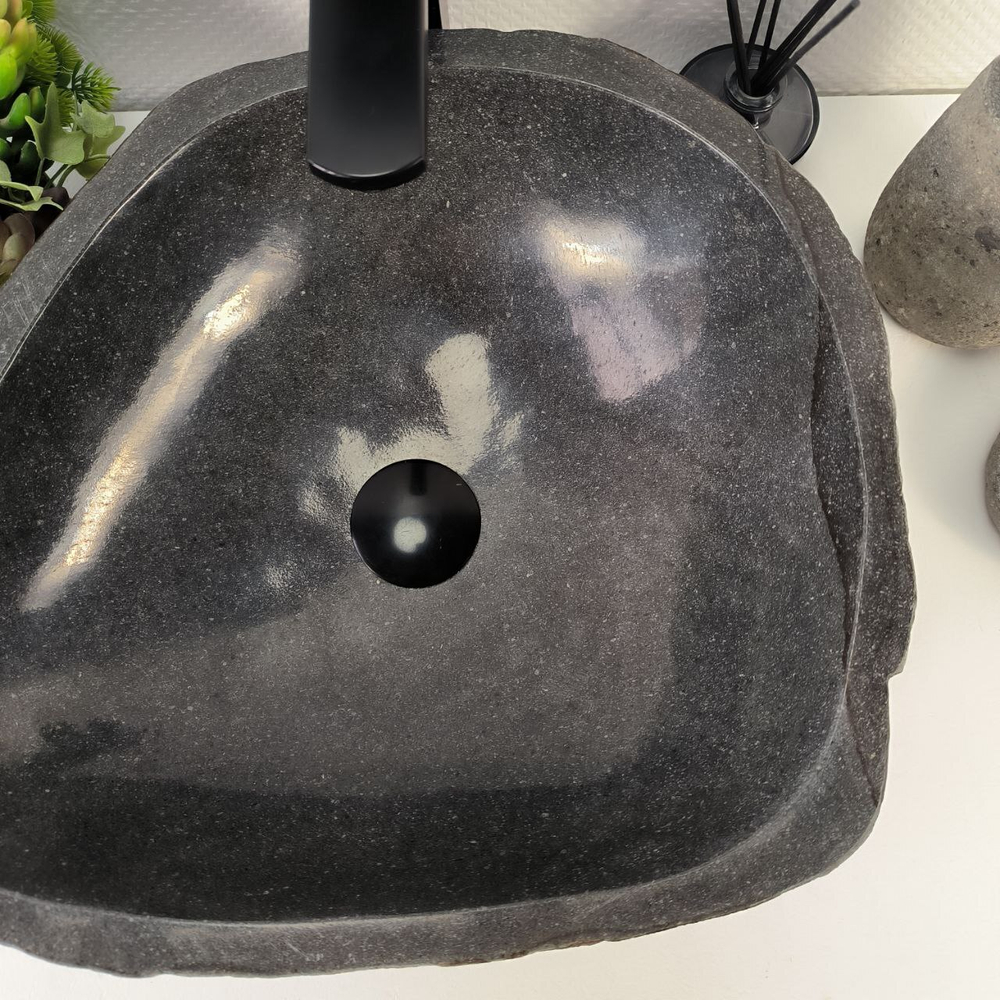 Раковина из речного камня RS-65144 42*38*15 0856