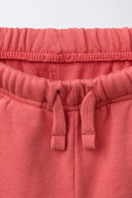 ZARA ШОРТЫ-БЕРМУДЫ С КАРМАНАМИ, КРАСНОВАТЫЙ