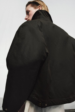 ZARA КУРТКА С ВОЩЕНЫМ ПОКРЫТИЕМ — ZW COLLECTION, ХАКИ