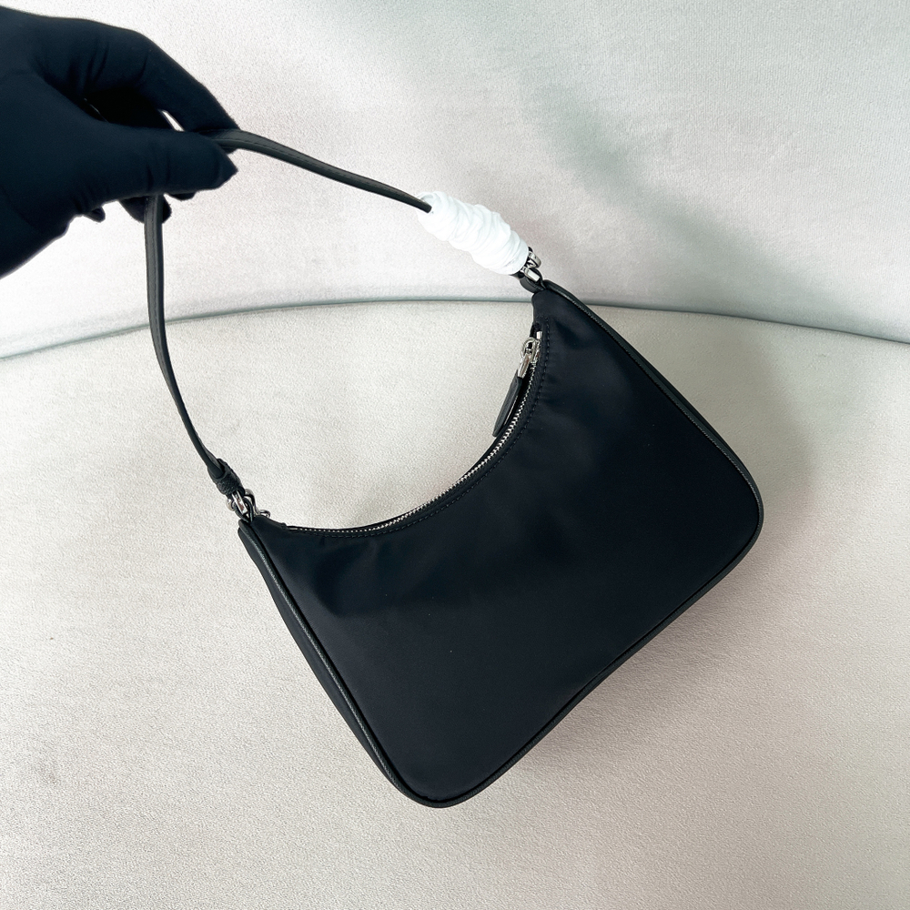 Prada Re-Edition 2005 Re-Nylon