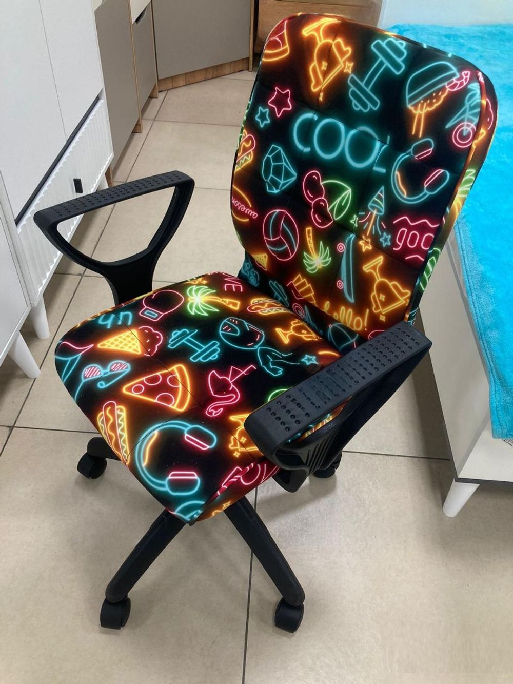 Кресло Элегия М3 м Неон черный Пиастра