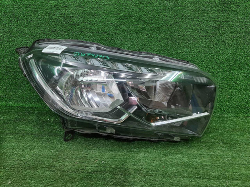 Битая Фара правая Lada X-RAY (2015-2022) галоген