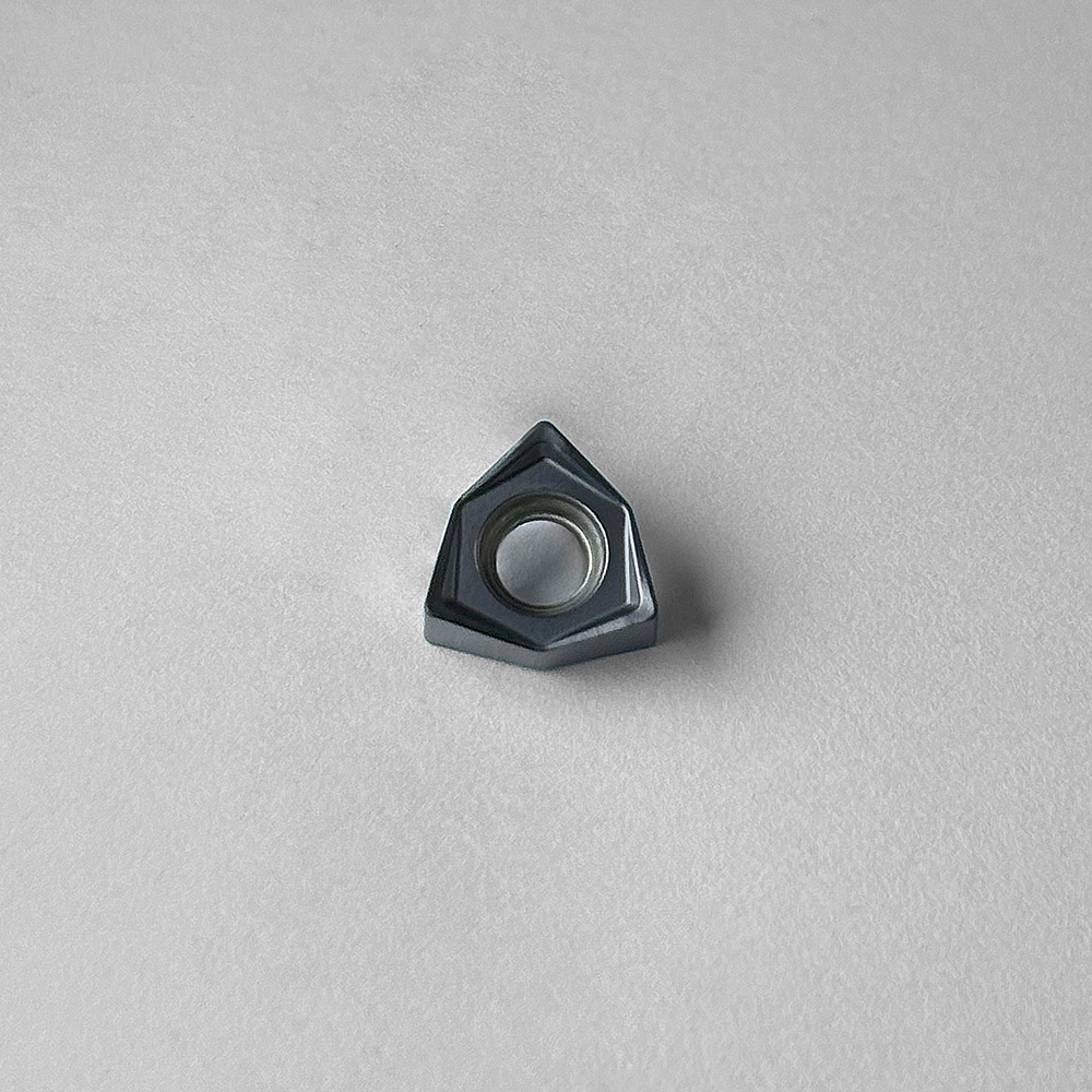 WNMU040304EN-GM FE2330  Пластина фрезерная