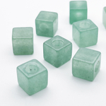 Авантюрин куб, бусина, размер 10 мм, отверстие 5 мм, цена за 1 шт