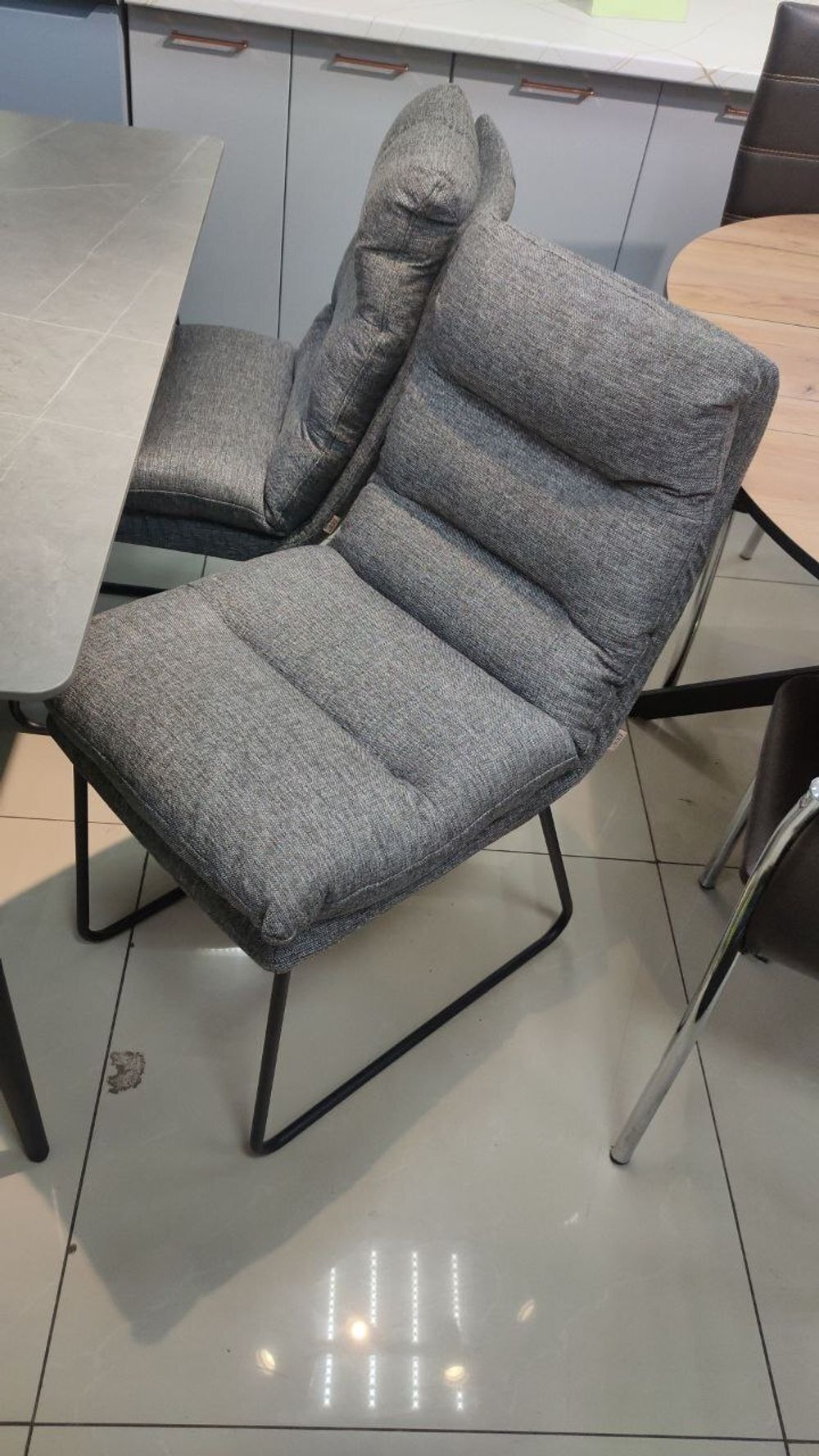 Стул Сидней каркас черный