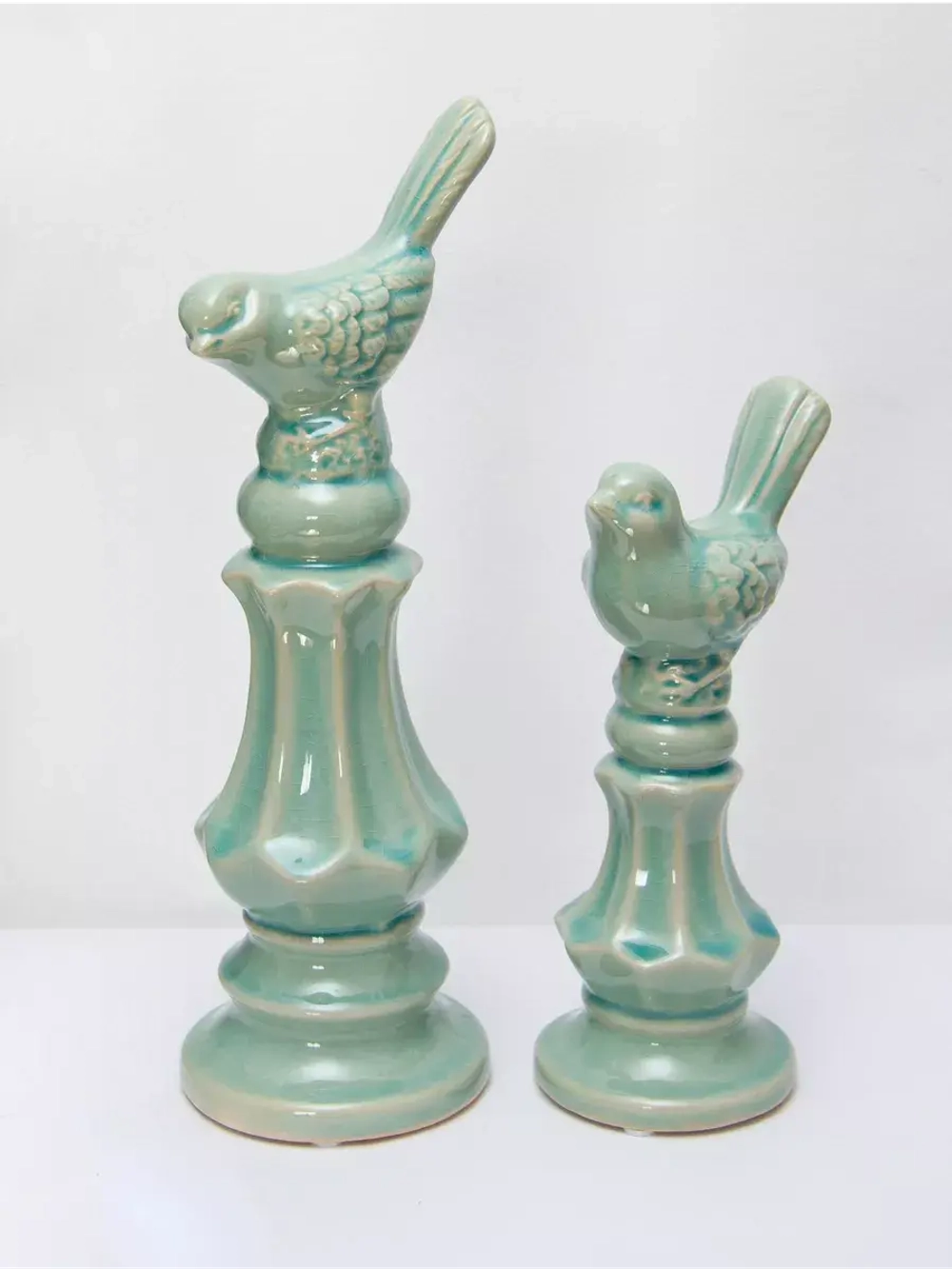 Статуэтки для интерьера на полку