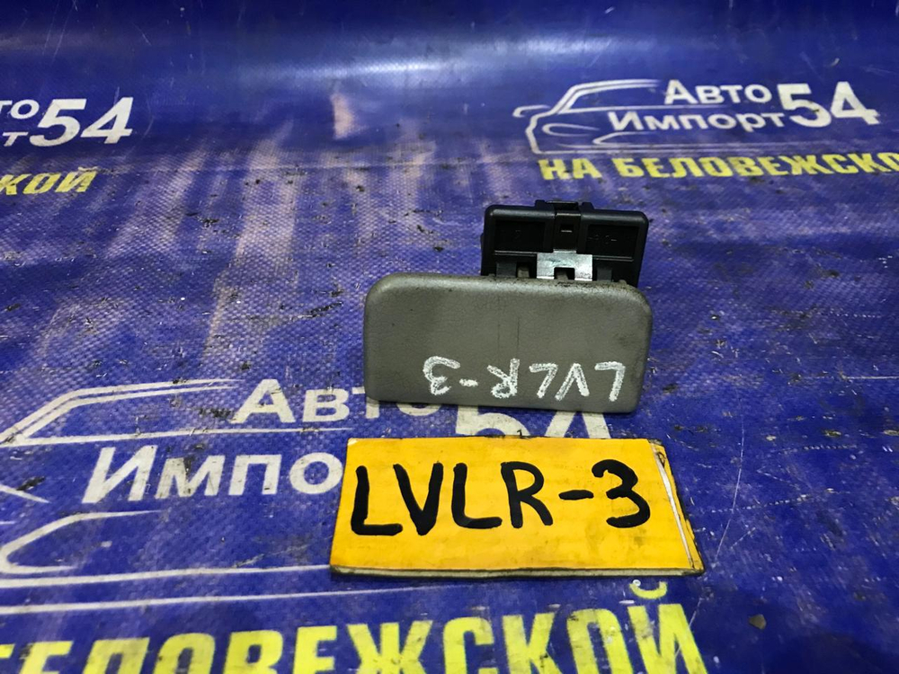 Бардачок пассажирский MAZDA MPV 1997