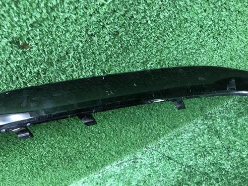 Молдинг переднего бампера Audi Q8 (18-23) S-line