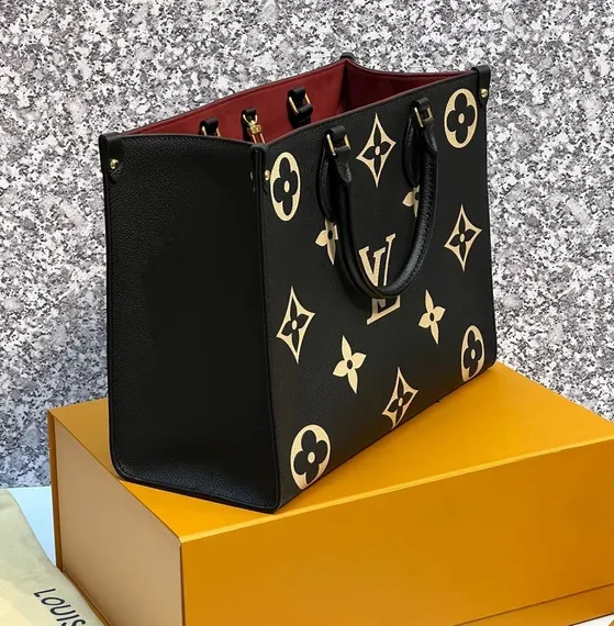 Сумка Louis Vuitton Onthego черный/бежевый
