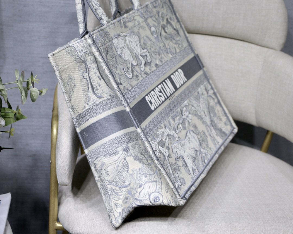 Christian Dior Book Tote 42 cm