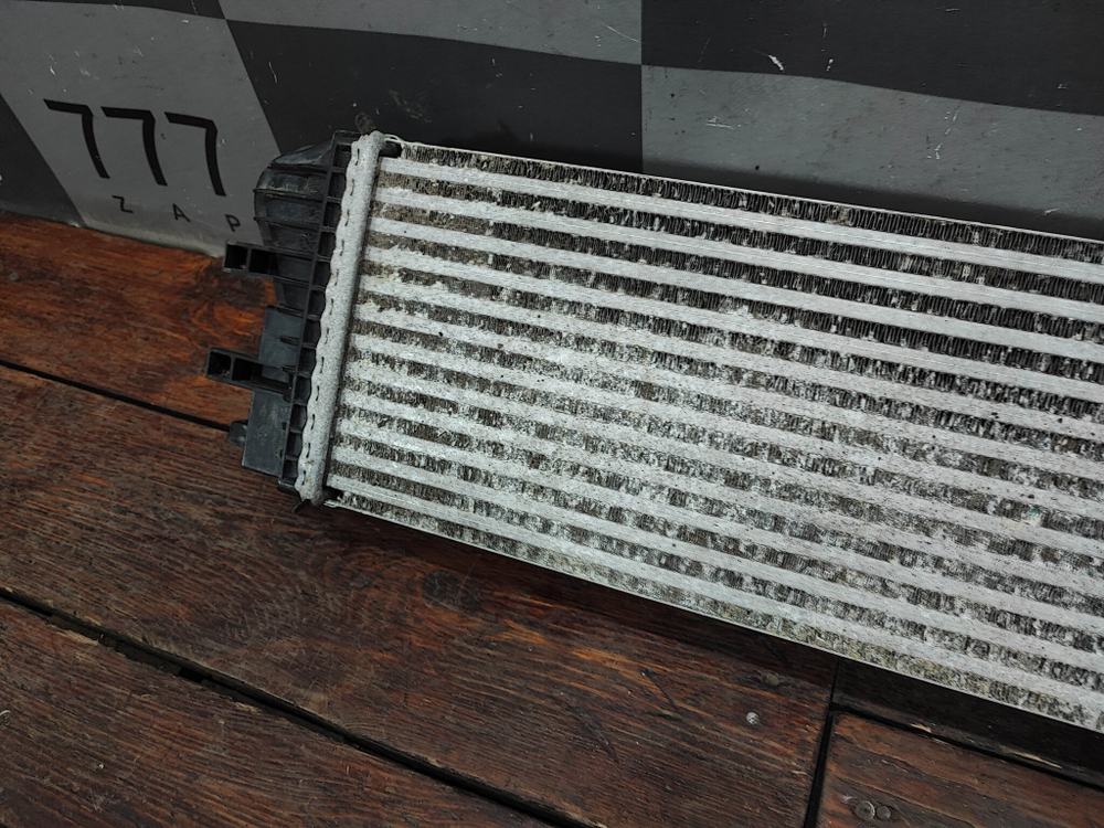 Интеркулер Mercedes V-Class (W447) 14-нв Б/У Оригинал A4475011301