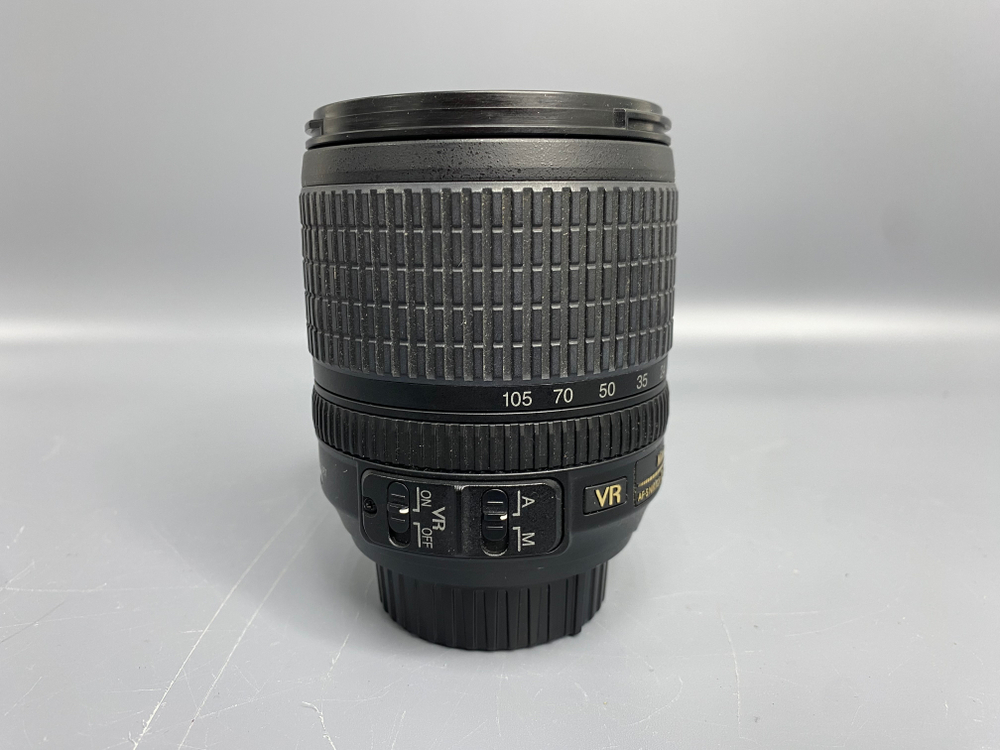 Nikon 18-105mm 3.5-5.6G AF-S ED DX VR Nikkor