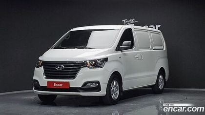 Hyundai The New Grand Starex Van 3-х местный (09.2020)