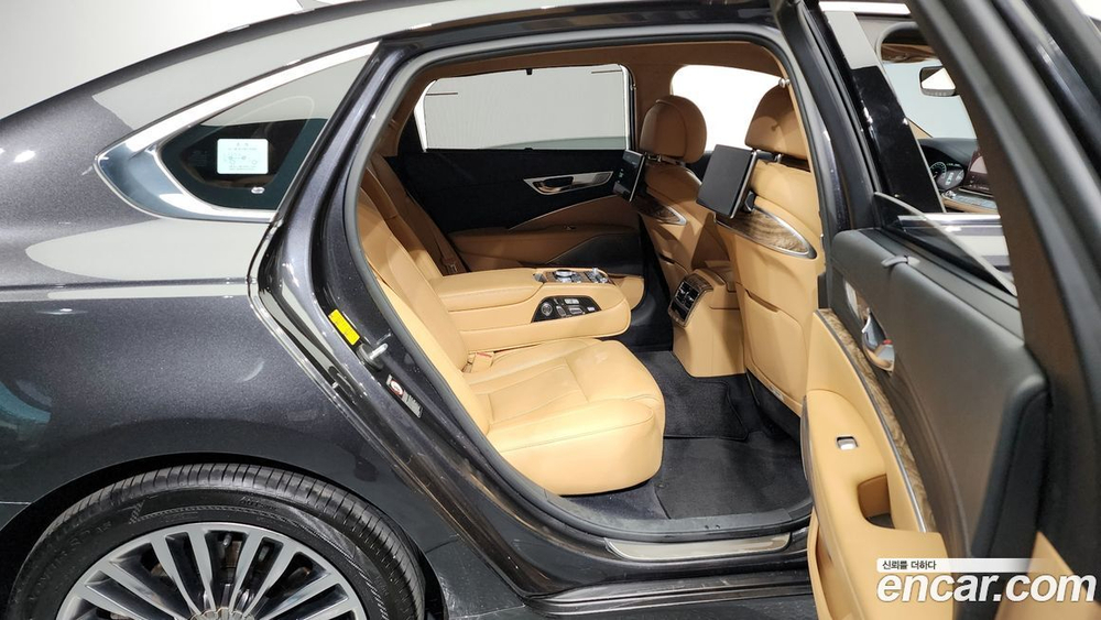 Kia The K9 (Quoris/K900) 3.8 GDI AWD (07.2020)