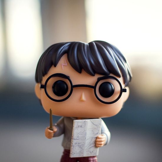 Фигурка Funko POP! Harry Potter Harry Potter with Marauders Map 14936 (уценка)