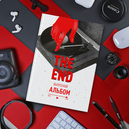 PSD-Мокап фотокниги и трюмо "Красно-чёрный"