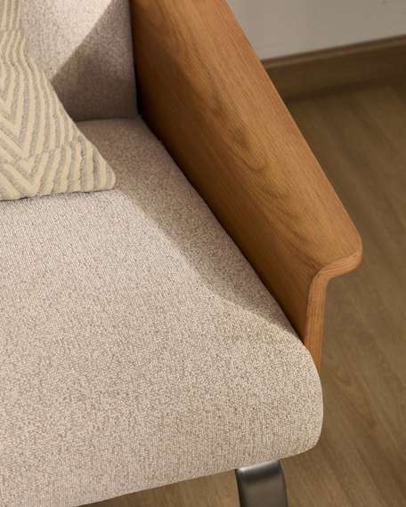 Трехместный диван Amsen, бежевый с подлокотниками из шпона дуба