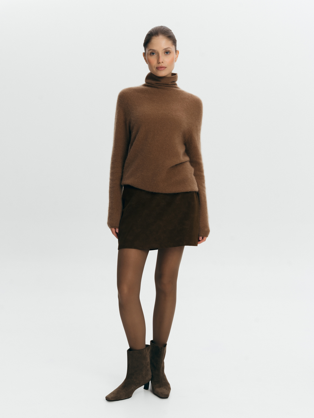 Свитер из тонкой шерсти