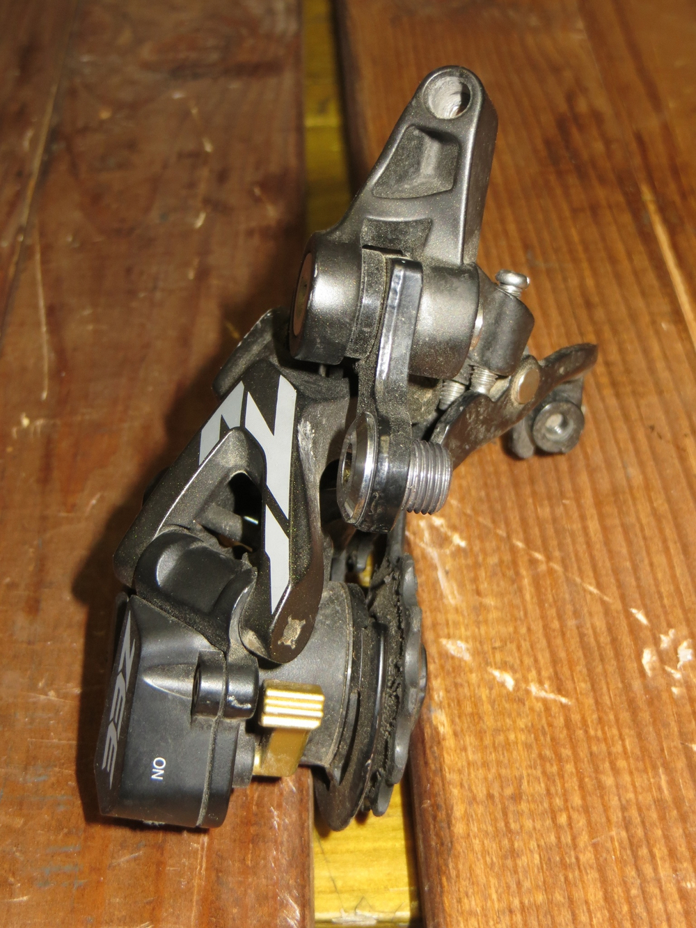 Задний переключатель Shimano Zee 10 sp