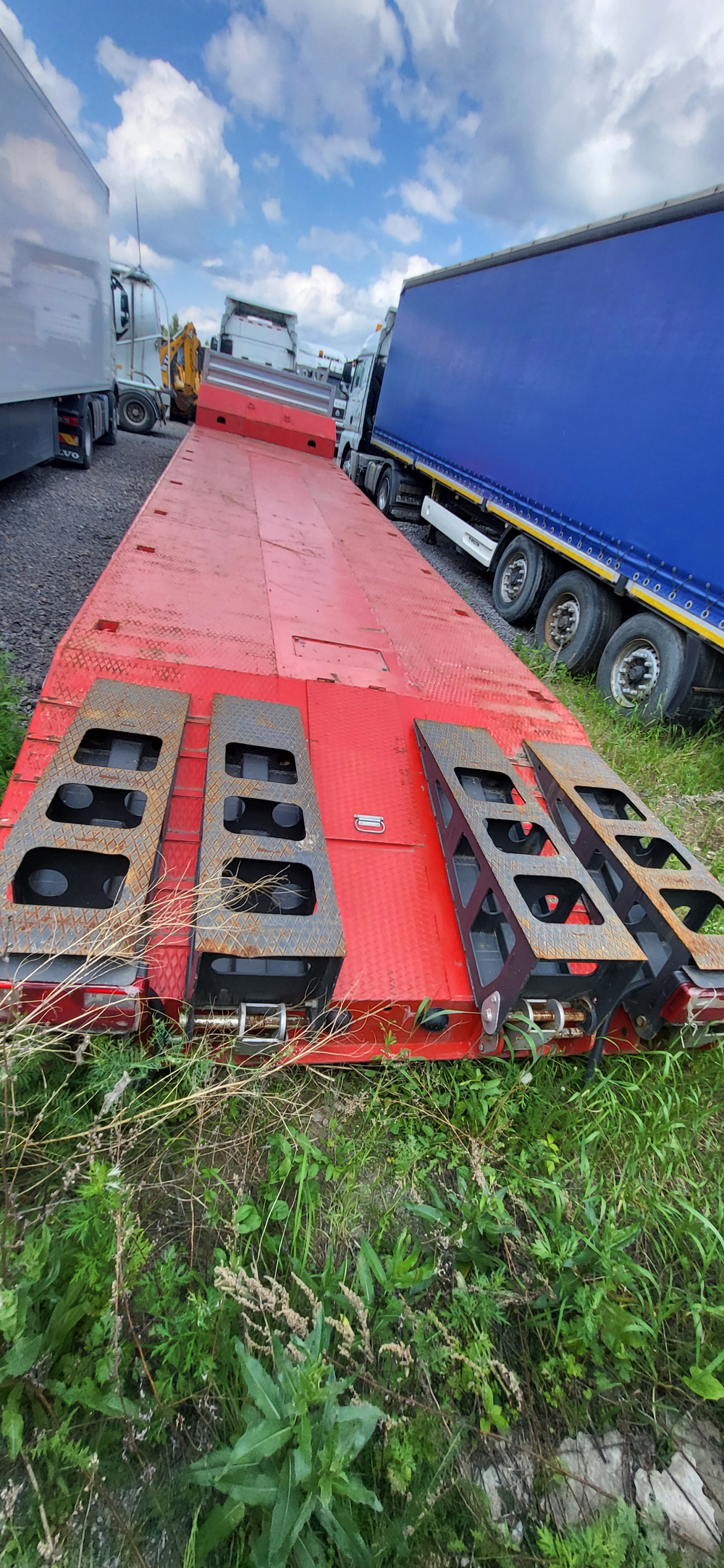 Сургутавтоприцеп 9464* Полуприцеп тяжеловоз 4 оси 946442 (Не раздвижной)