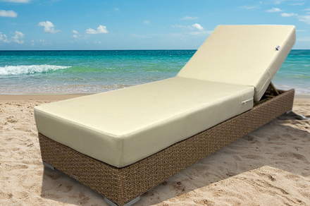 Шезлонг-лежак плетеный с матрасом ReeHouse Mantera, бежевый люкс, светло-бежевый