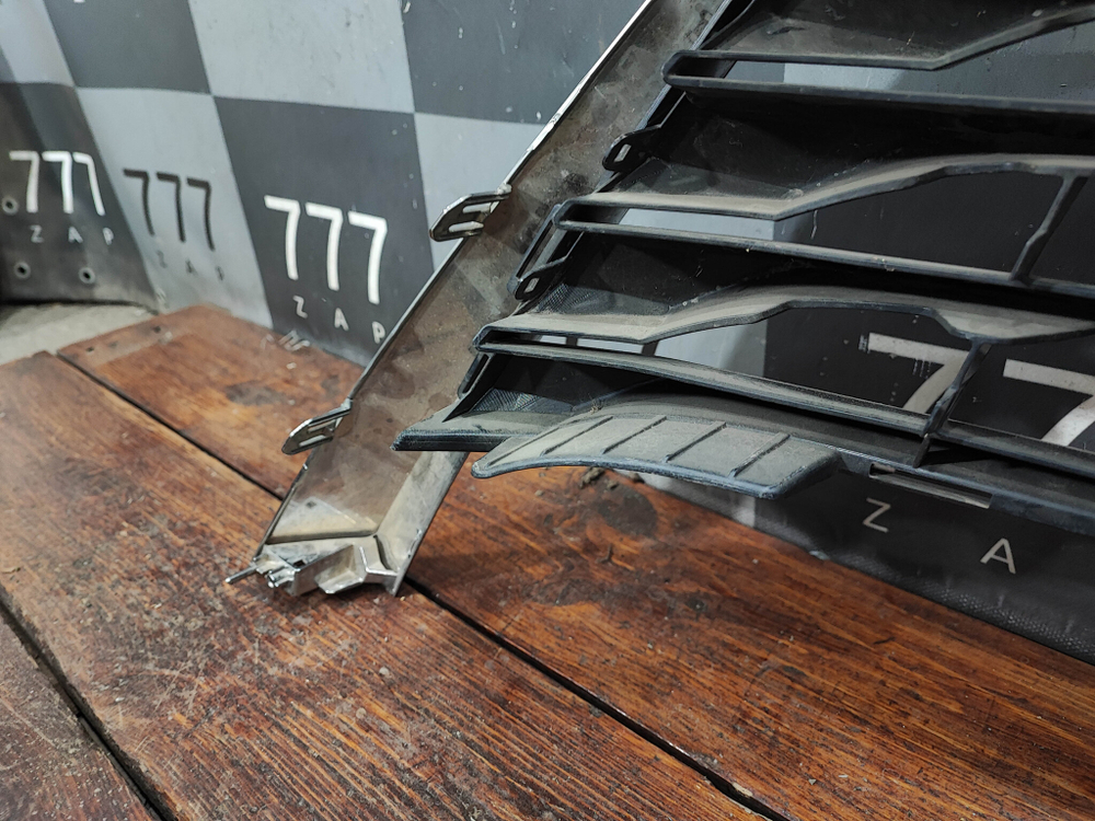 Решетка радиатора Lexus RX 4 15-19 Б/У Оригинал 5311148320