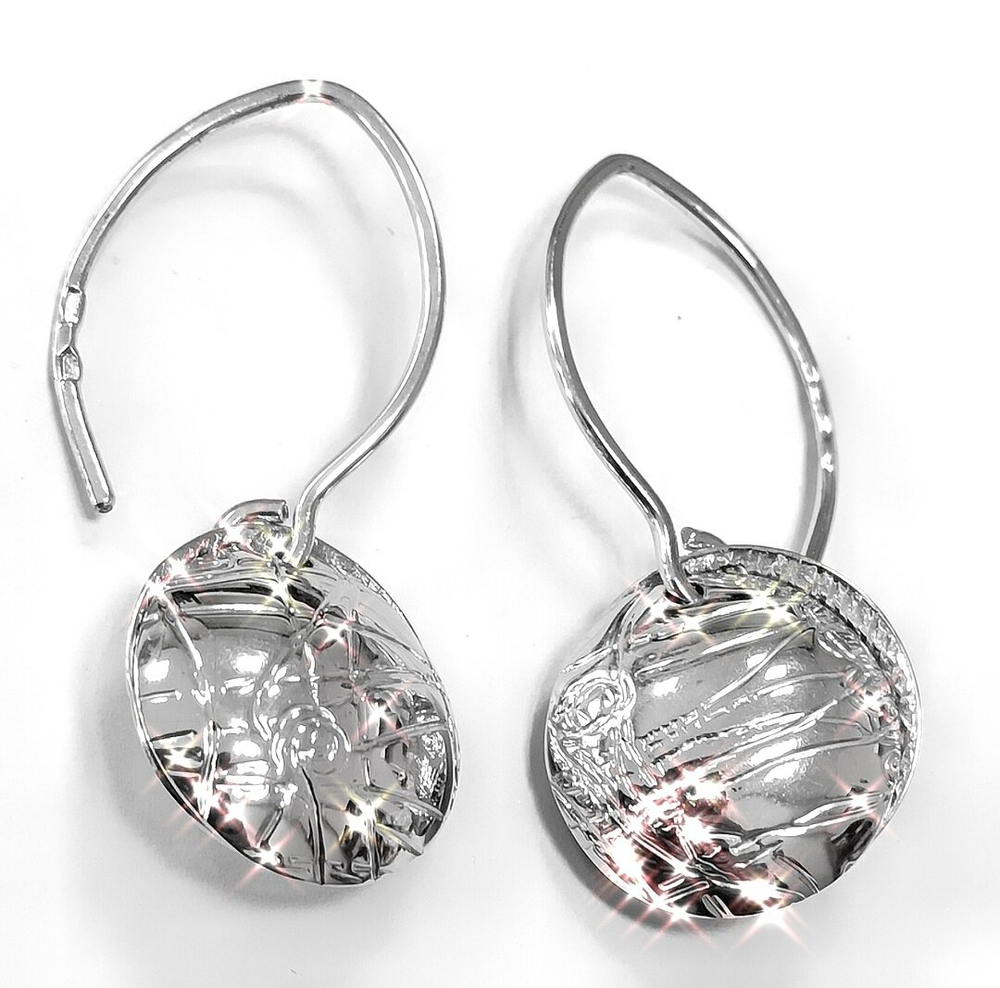 Ювелирные серьги из серебра с подвесками