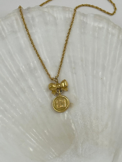 Кулон с лого и бантиком Givenchy