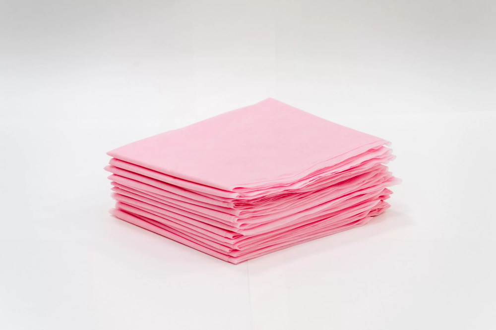 Простыни розовые рулон 100 шт плотность 10 грамм (промо) Бьютилайн