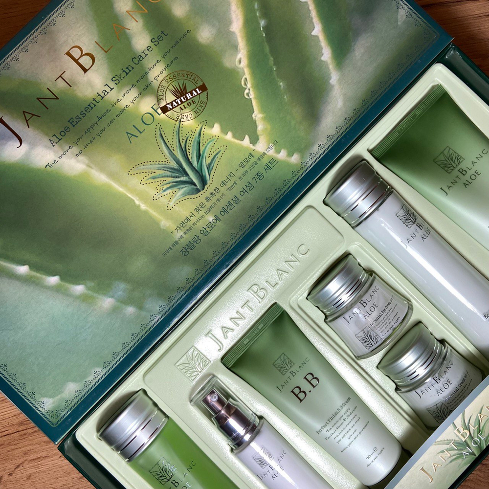 Набор для ухода за лицом Jant Blanc Aloe Essential Skin Care 7Set с экстрактом Алоэ (тонер, эмульсия, крем для лица, крем для век, сыворотка, BB крем, пенка для умывания)