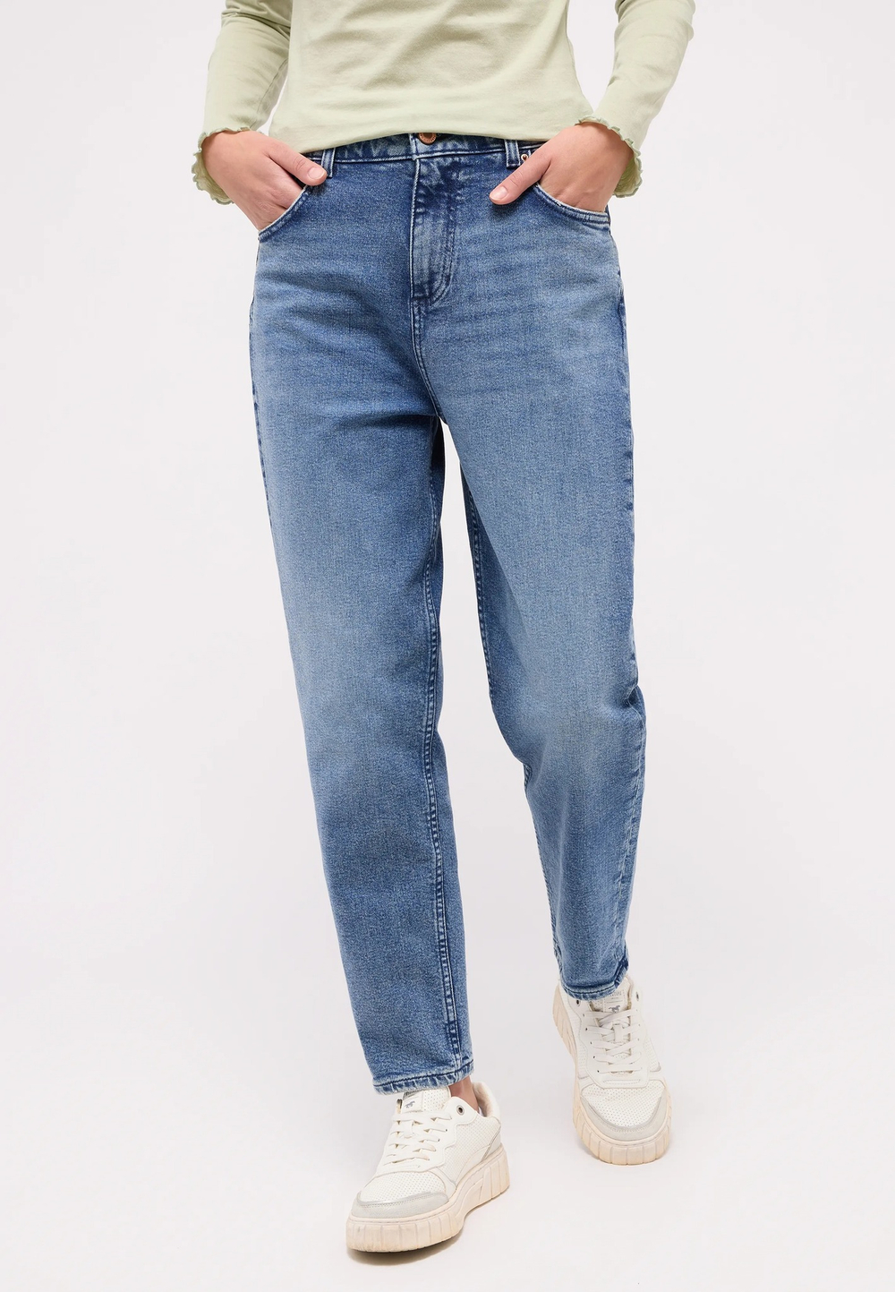 Джинсы женские MUSTANG Style Charlotte Tapered