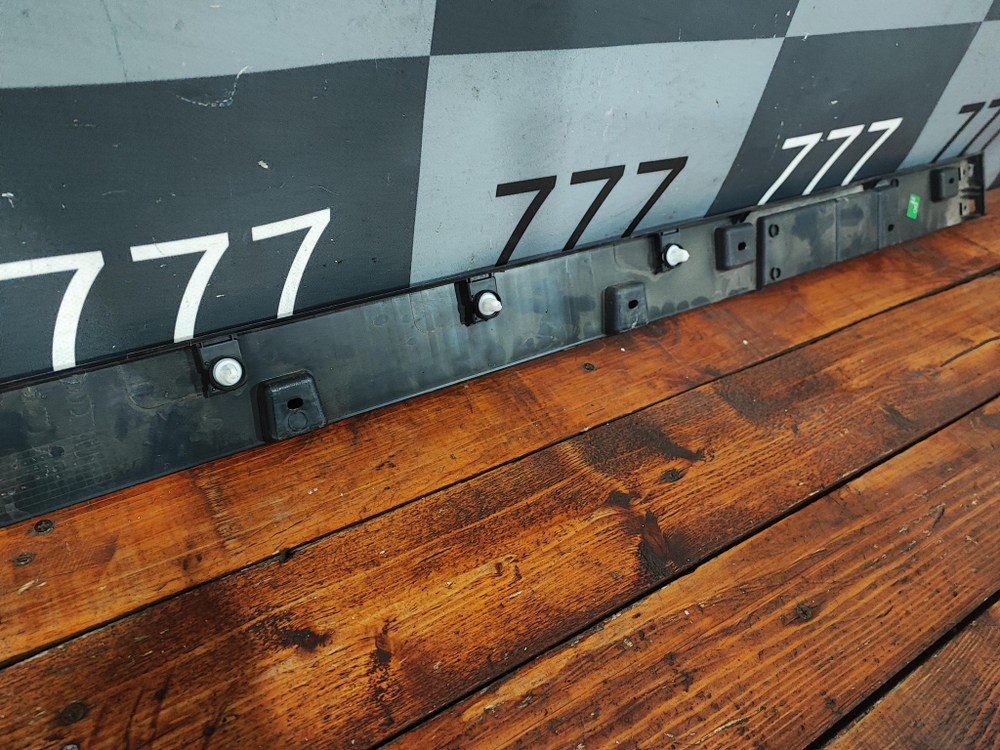 Накладка порога правая Chery Tiggo 8 Pro 20-22 Б/У Оригинал 609000089AA