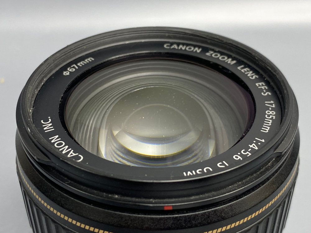 Canon EF-S 17-85mm 4-5.6 IS USM
