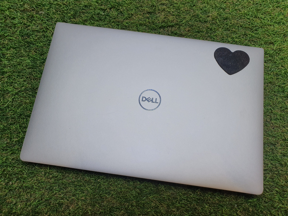Ультрабук Dell i7-8/8Gb/FHD/XPS 13