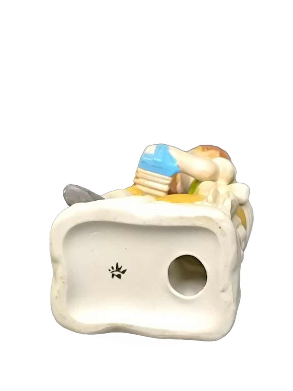 Фарфоровая статуэтка "Мальчик с аккордеоном" Capodimonte